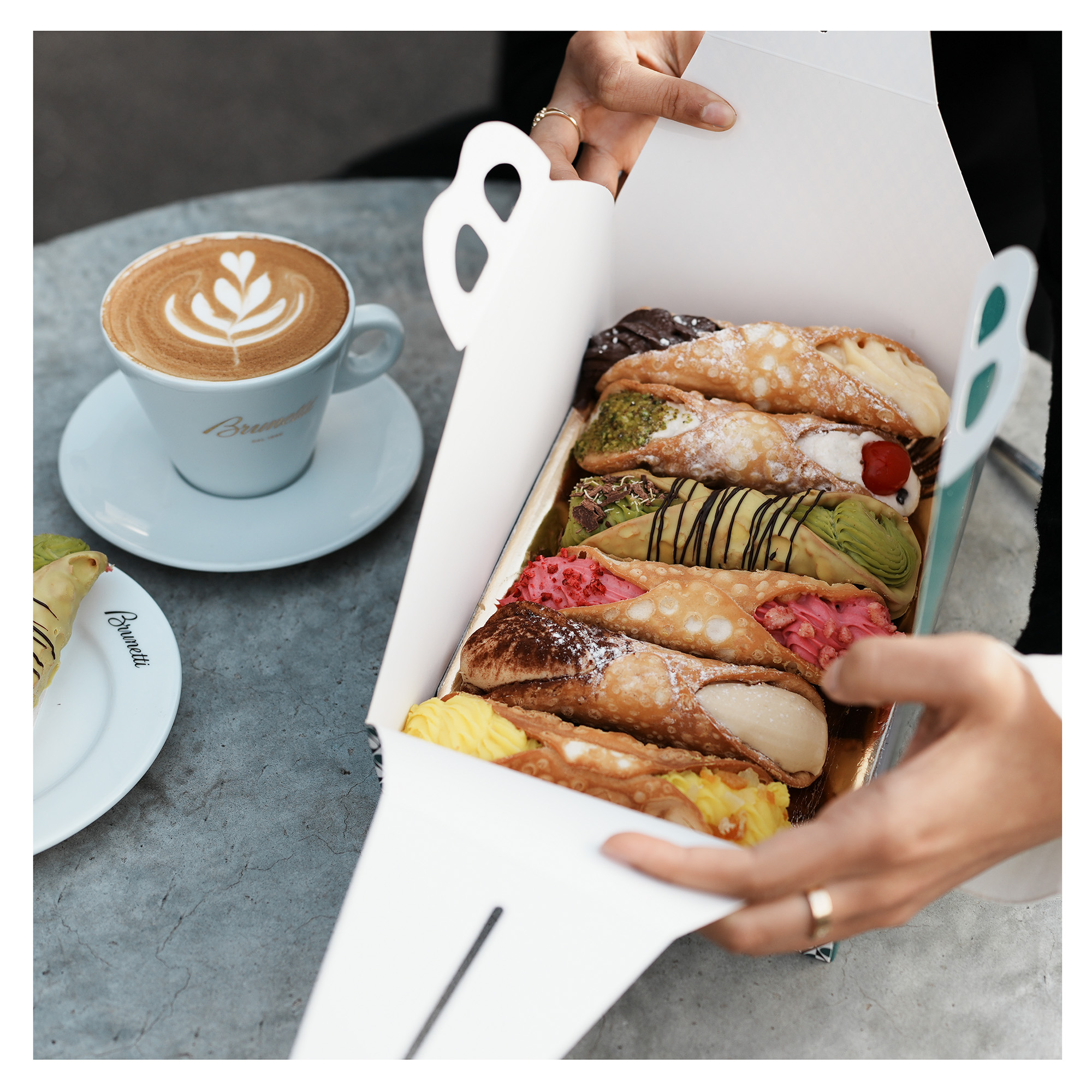 Cannoli Tasting Box - Image 5